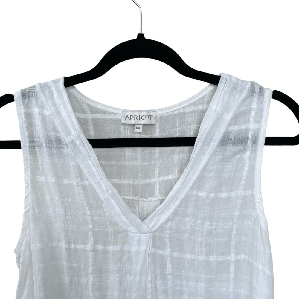 APRICOT White V-Neck Sleeveless Blouse M/L - Picture 2 of 7